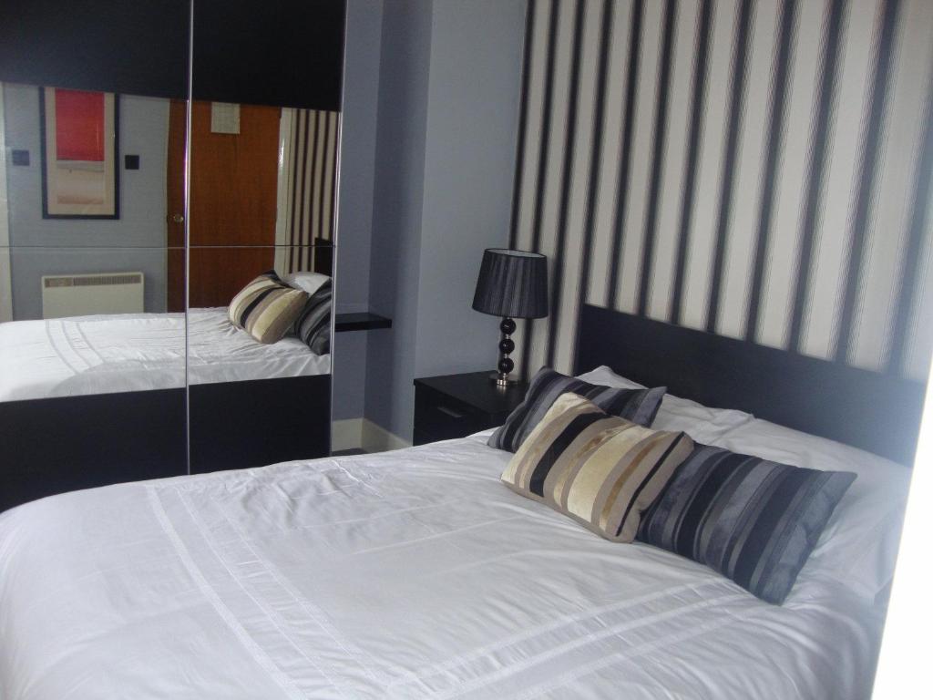 Gwesty'R Webley Hotel Cardigan Quarto foto